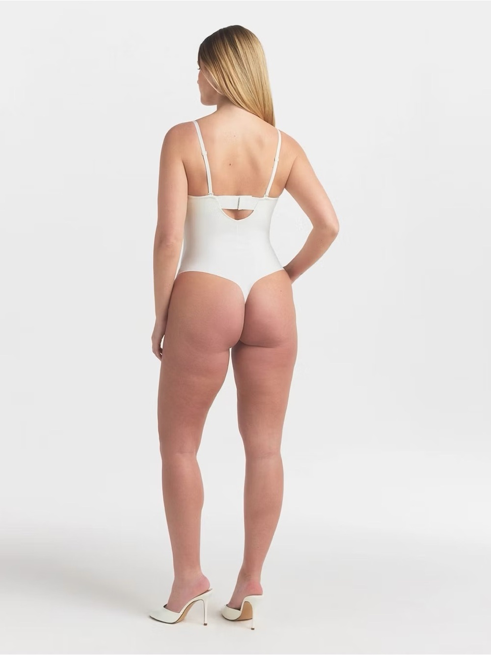 Skims Body Molded Underwire Thong Bodysuit Ivory Medium - Picture 4 of 16